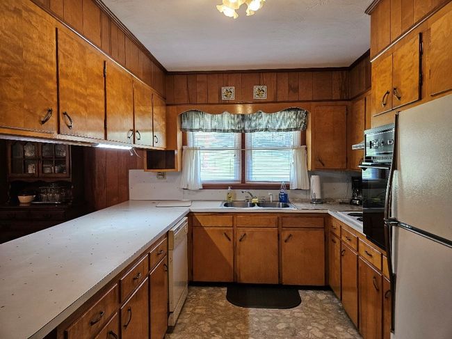 663 Cleghorn Valley Rd, House other with 4 bedrooms, 2 bathrooms and 1 parking in Marion VA | Image 4