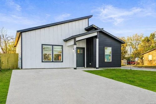 202 Bundy, San Antonio, TX, 78220-1305 | Card Image