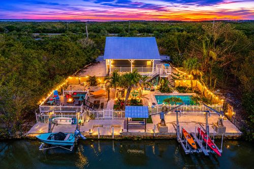 3746 Park Ave, Big Pine Key, FL, 33043-6126 | Card Image