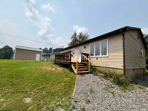 98 2nd St, Belington, WV, 26250-9489 | Card Image