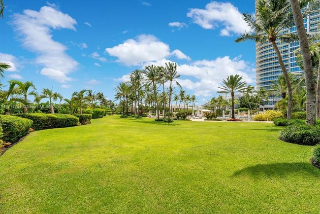 UNIT-5 - 100 S Pointe Dr, Condo with 1 bedrooms, 1 bathrooms and null parking in Miami Beach FL | Image 18