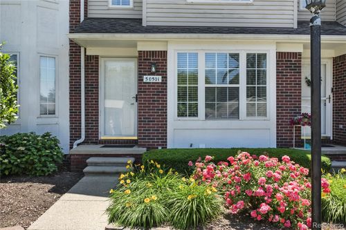 50501 Abbey Dr, New Baltimore, MI, 48047-4365 | Card Image