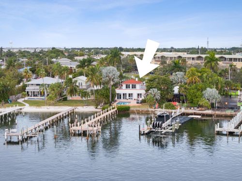 114 S Lake Dr, Lantana, FL, 33462-3221 | Card Image