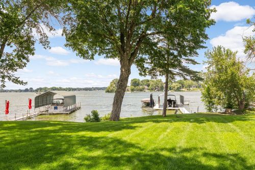 3890 Sunset Dr, Spring Park, MN, 55384-9634 | Card Image