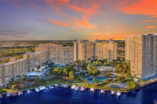 1219-2500 Parkview Dr, Hallandale Beach, FL, 33009-2868 | Card Image