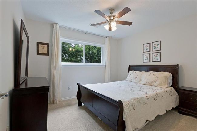 5004 Colmesneil St, House other with 4 bedrooms, 3 bathrooms and 2 parking in Pearland TX | Image 17