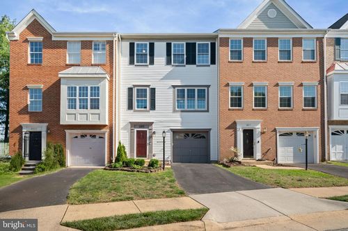 6815 General Lafayette Way, GAINESVILLE, VA, 20155-1430 | Card Image