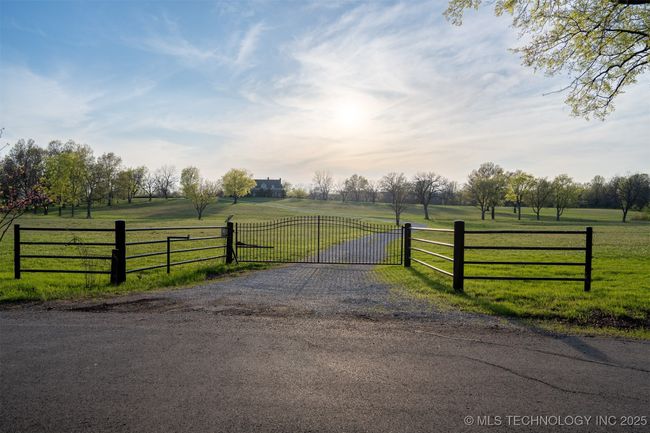 5500 S 329 Th East Ave, House other with 3 bedrooms, 5 bathrooms and null parking in Broken Arrow OK | Image 68