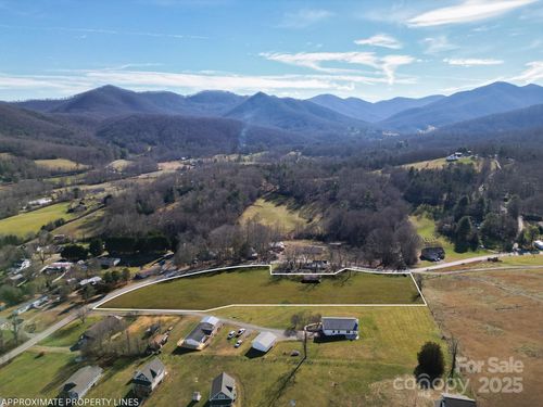 99999 Whataview Dr, Candler, NC, 28715 | Card Image