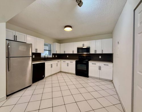 e2-9633 Riverside Dr, Coral Springs, FL, 33071-6888 | Card Image