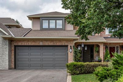 35 Banbury Dr, Townhouse with 2 bedrooms, 2 bathrooms and 6 parking in Ancaster ON | Image 1