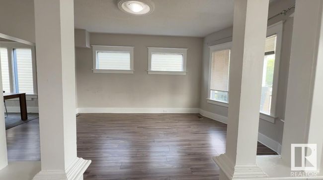 9862 76 Ave Nw, House other with 6 bedrooms, 3 bathrooms and null parking in Edmonton AB | Image 9