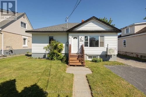 1008 Second St E, Cornwall, ON, K6H2A9 | Card Image