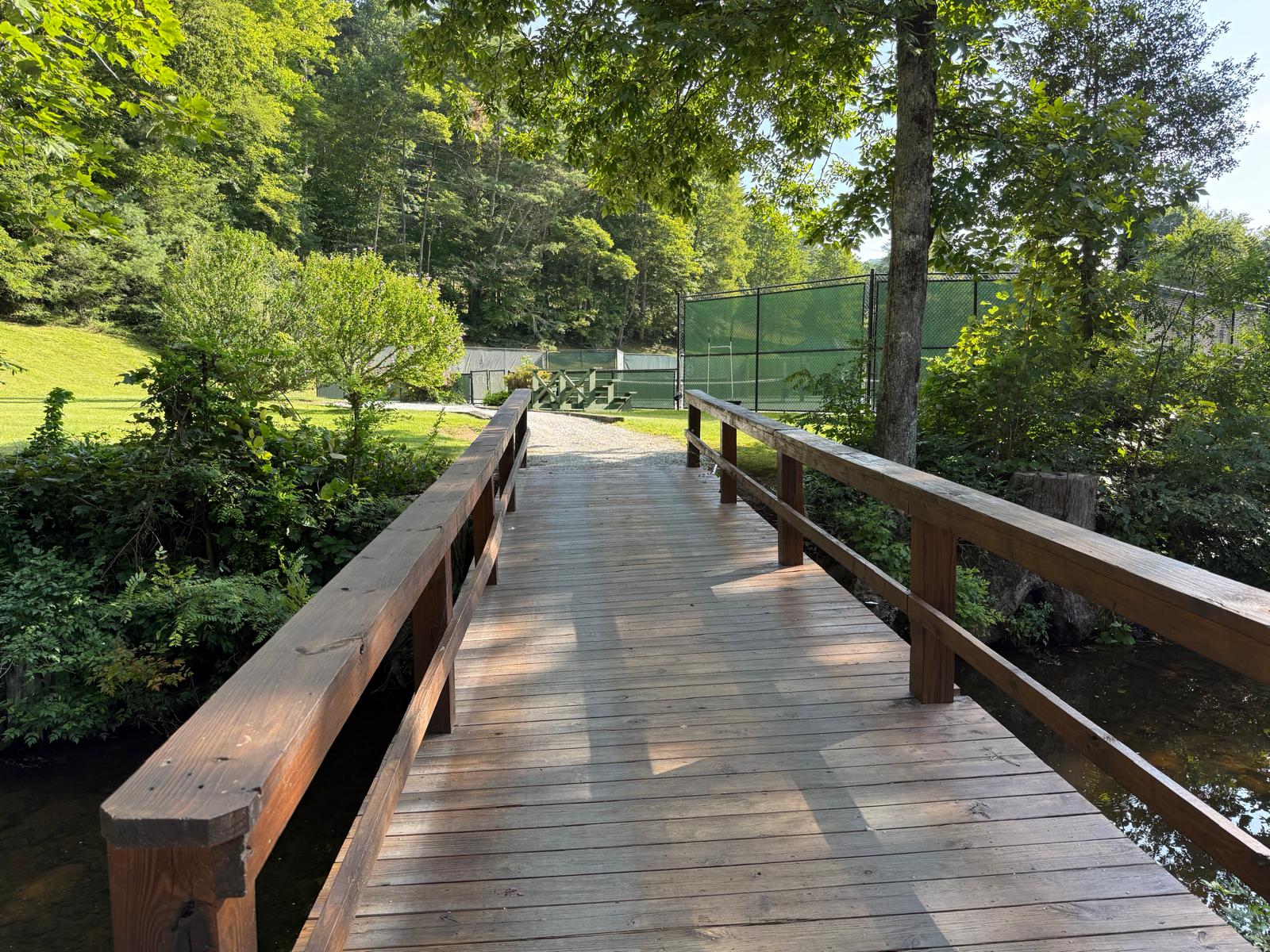 Land in Glenville