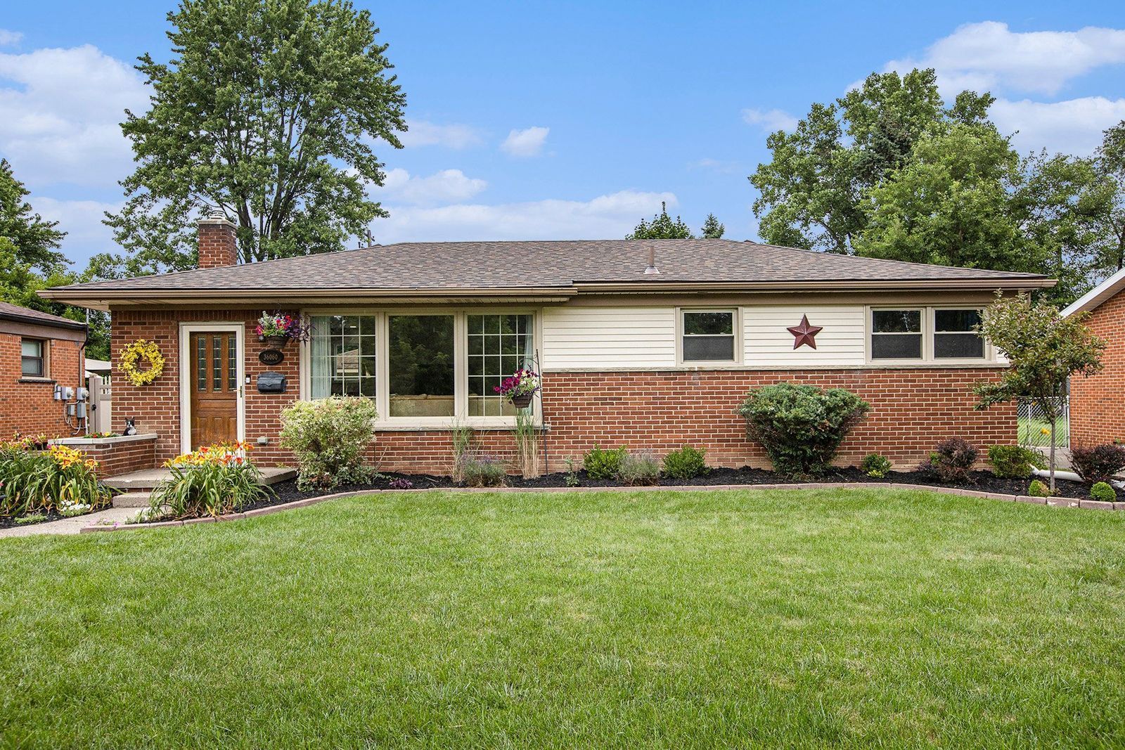 Chicago St, Livonia, MI 48150
