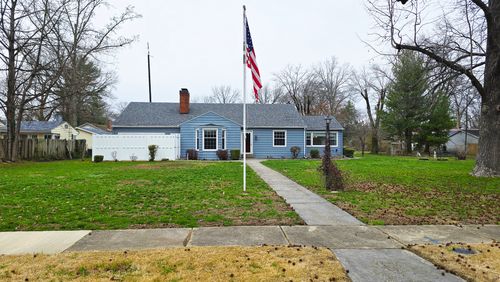 630 Short St, Centralia, IL, 62801-4033 | Card Image