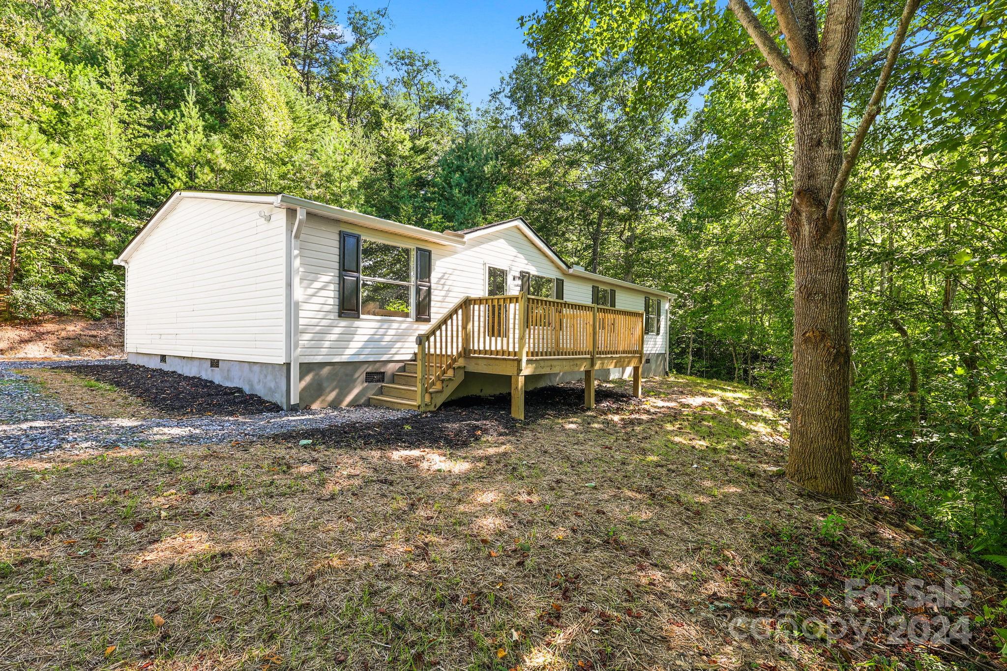 Heavenly Ln, Fairview, NC 28730