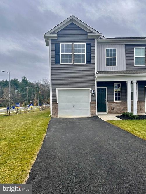 98 Arlotta St, Glassboro, NJ, 08028-2378 | Card Image