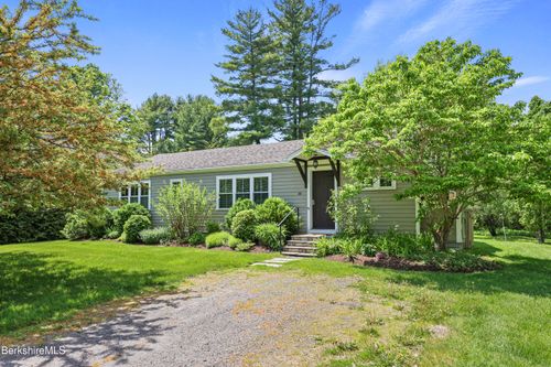 22 Goodrich St, Stockbridge, MA, 01262 | Card Image