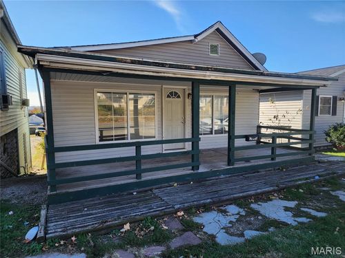 2025 Broadway, Hannibal, MO, 63401-3907 | Card Image