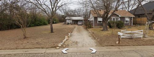 3221 Grady St, Forest Hill, TX, 76119-6615 | Card Image