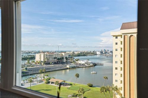 1009-4550 Cove Cir, ST PETERSBURG, FL, 33708-2847 | Card Image