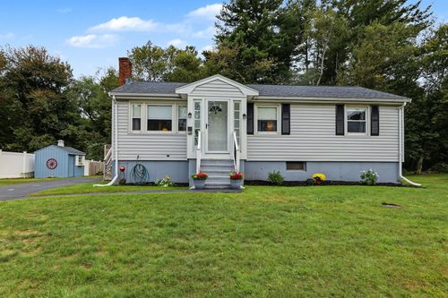 18 Zenas, Holbrook, MA, 02343 | Card Image