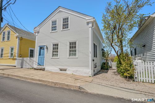 20 Diving St, Stonington, CT, 06378-1406 | Card Image