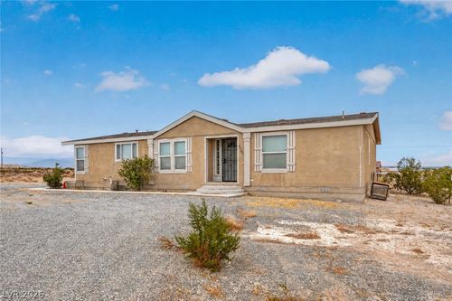 9121 Church St, Pahrump, NV, 89048-8348 | Card Image