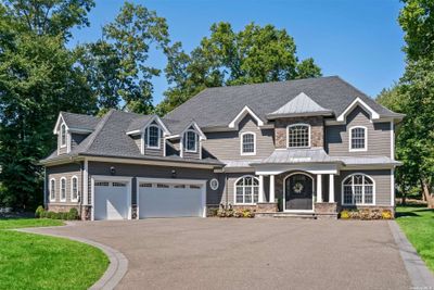 383 Vanderbilt Parkway, House other with 6 bedrooms, 5 bathrooms and null parking in Dix Hills NY | Image 2