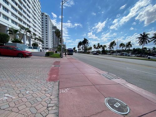 722-5005 Collins Avenue, Miami Beach, FL, 33140 | Card Image