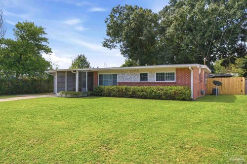 6517 Robin Ave, Milton, FL, 32570-3883 | Card Image
