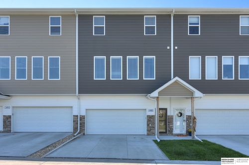 18197 Polk Court, Omaha, NE, 68135 | Card Image