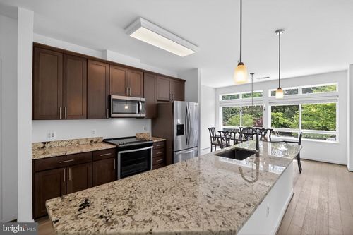 103-9430 Silver King Ct, FAIRFAX, VA, 22031-4759 | Card Image