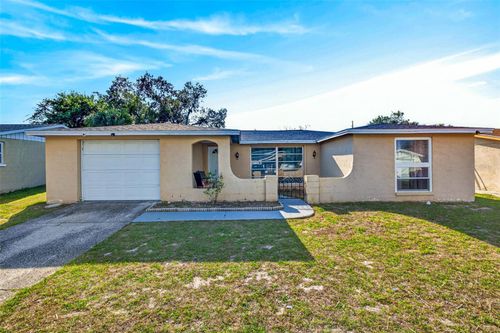 9745 Richwood Ln, PORT RICHEY, FL, 34668-4133 | Card Image