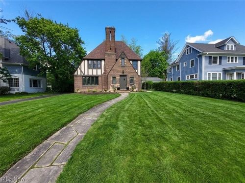 3145 Huntington Rd, Shaker Heights, OH, 44120-2409 | Card Image