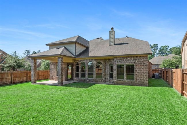 Huge yard with waiting for a pool, gardening beds, fire pit, playset or all 4! | Image 37