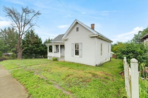 1225 Stewart Ave Se, Roanoke, VA, 24013-1529 | Card Image
