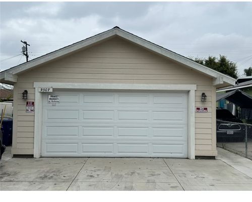 9307 San Miguel Ave, South Gate, CA, 90280 | Card Image