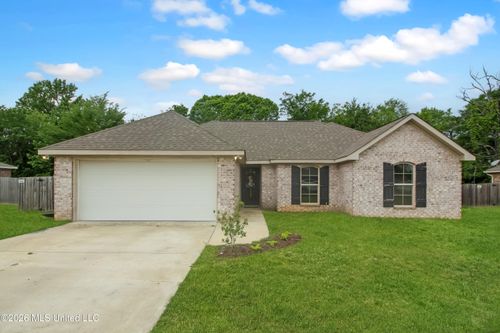 1023 Shiloh Run Dr, Crystal Springs, MS, 39059-8758 | Card Image