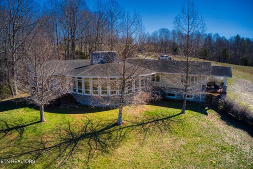 1043 Range Cemetery Rd, Allardt, TN, 38504-5076 | Card Image