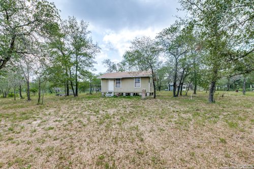 67 N 5th St, Somerset, TX, 78069-4424 | Card Image