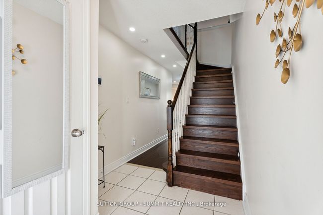 20 Lawrencetown St, House attached with 5 bedrooms, 4 bathrooms and 2 parking in Ajax ON | Image 4