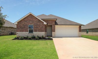 7112 E 155th Street S, House other with 4 bedrooms, 2 bathrooms and null parking in Bixby OK | Image 1