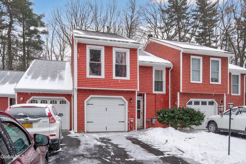 19 Tekakwitha Ct, Clifton Park, NY, 12065-7632 | Card Image