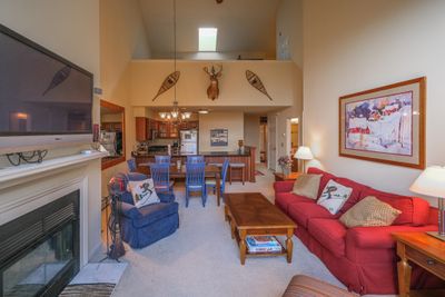 L304 - 22 Harrison Lane, Condo with 3 bedrooms, 2 bathrooms and null parking in Ludlow VT | Image 3