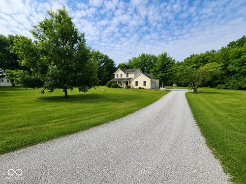 211 Danci Dr, Pendleton, IN, 46064-8993 | Card Image
