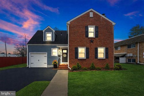 2547 Yardville Hamilton Squ Rd, Hamilton, NJ, 08690-1733 | Card Image