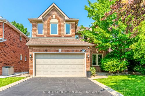 1092 Old Oak Dr, Oakville, ON, L6M3K4 | Card Image