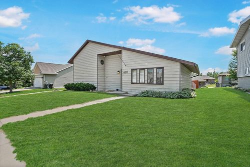 419 Heritage Rd, Cedar Falls, IA, 50613-6367 | Card Image
